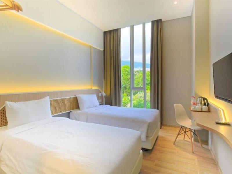 Facade Hotel By Azana Tawangmangu Exterior photo