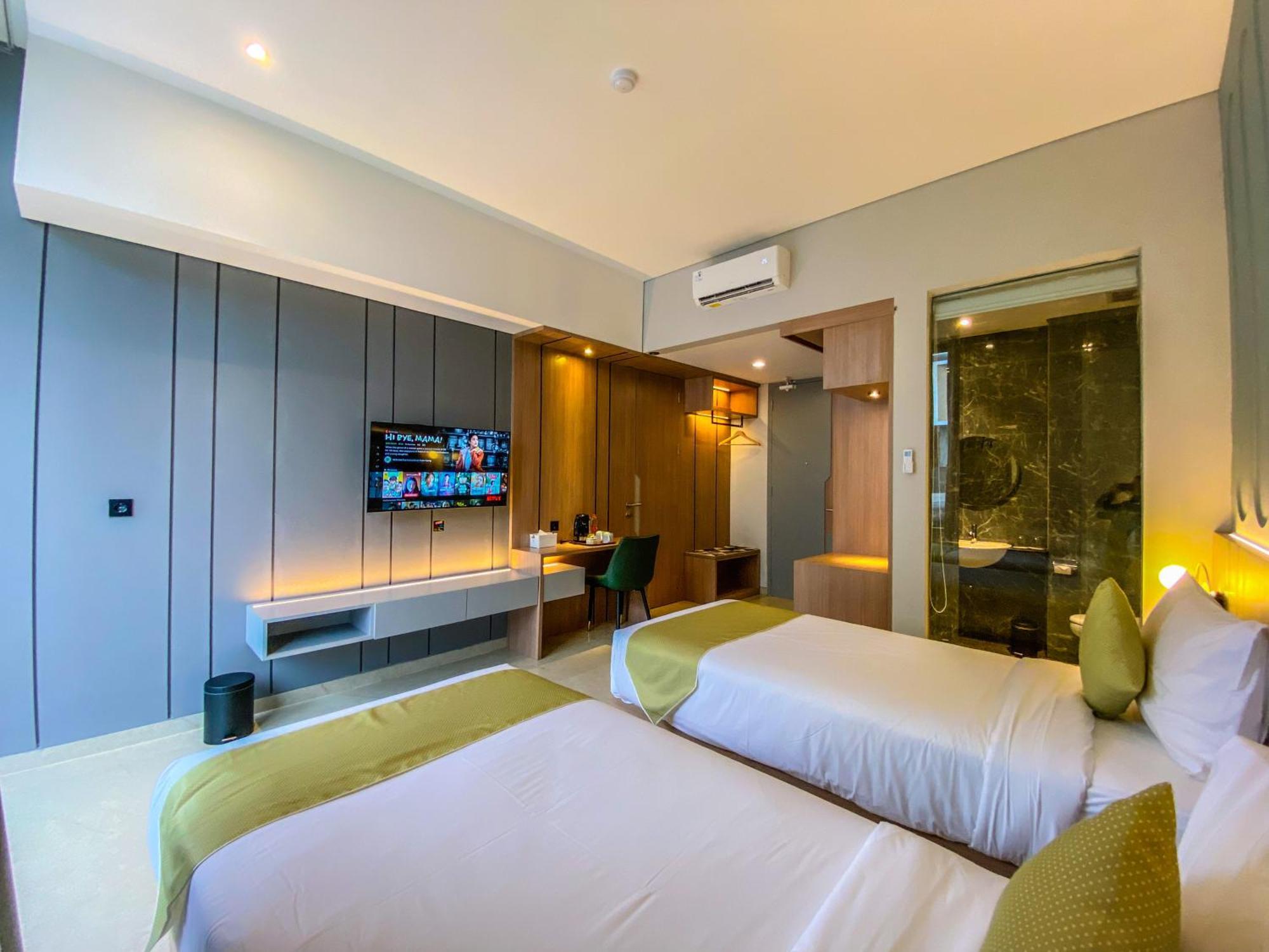 Facade Hotel By Azana Tawangmangu Exterior photo