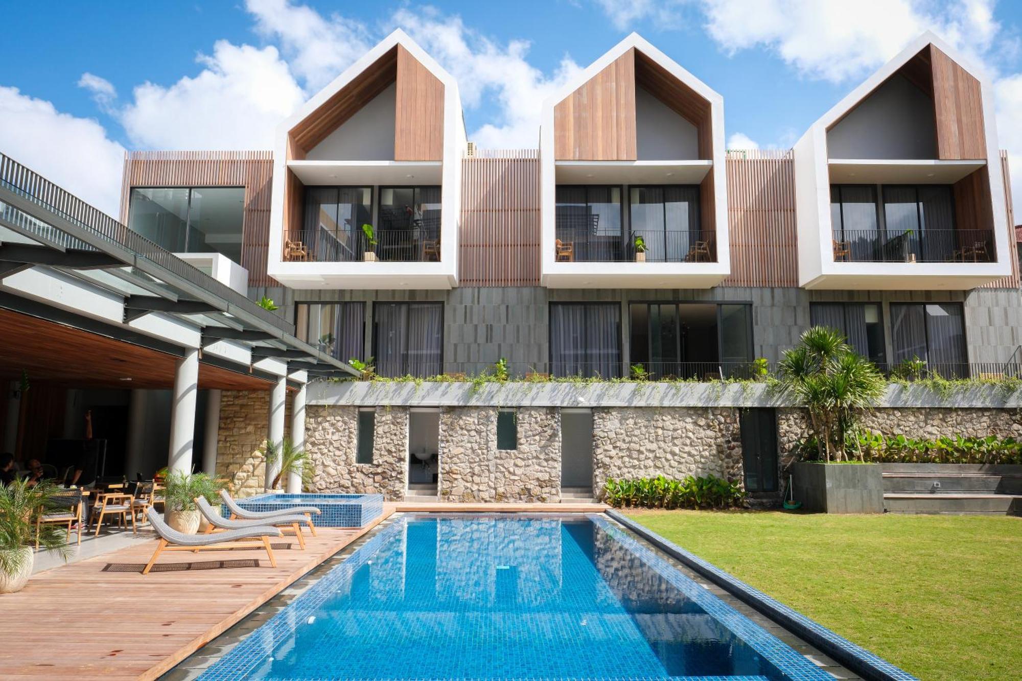 Facade Hotel By Azana Tawangmangu Exterior photo