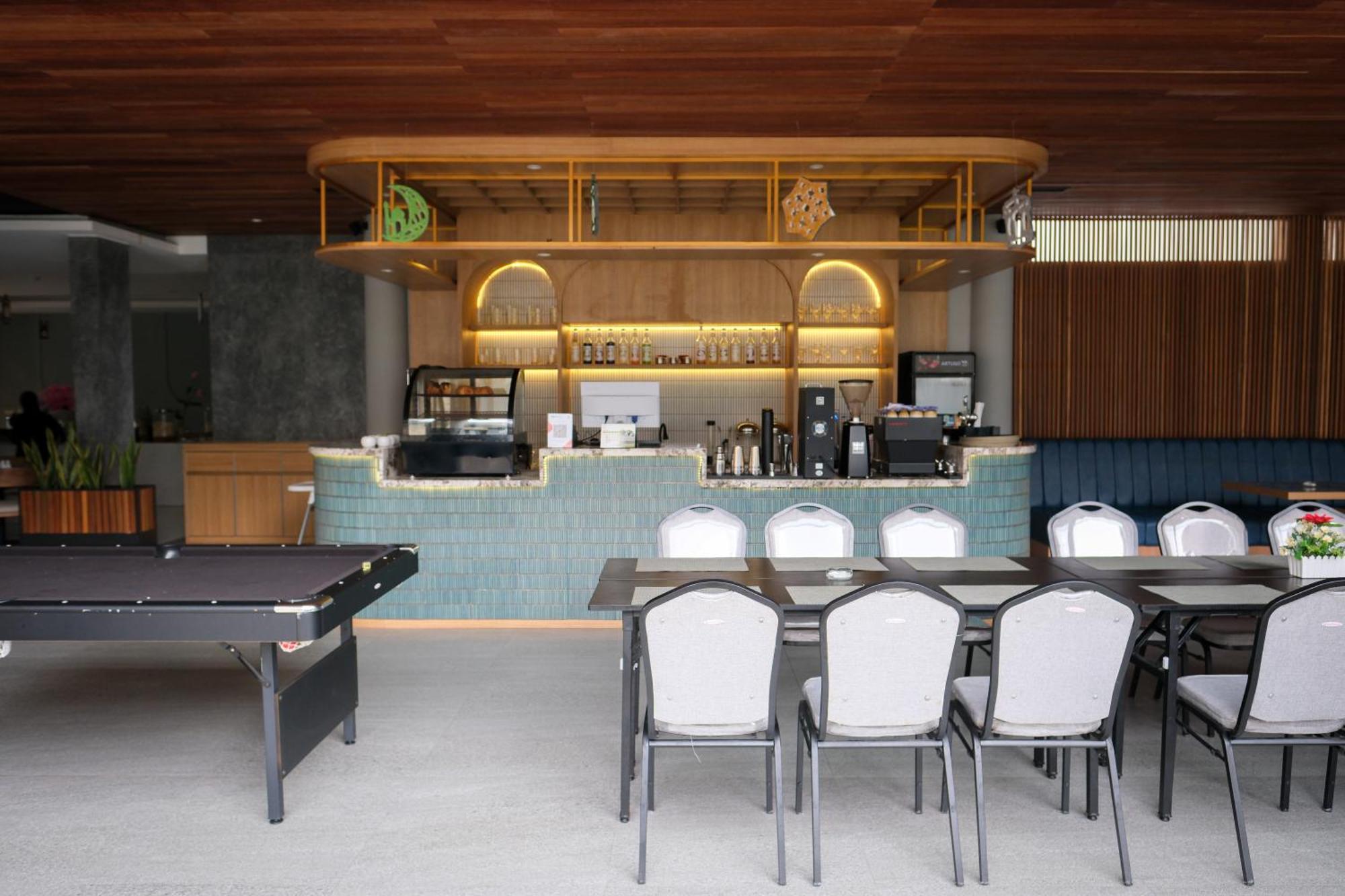 Facade Hotel By Azana Tawangmangu Exterior photo